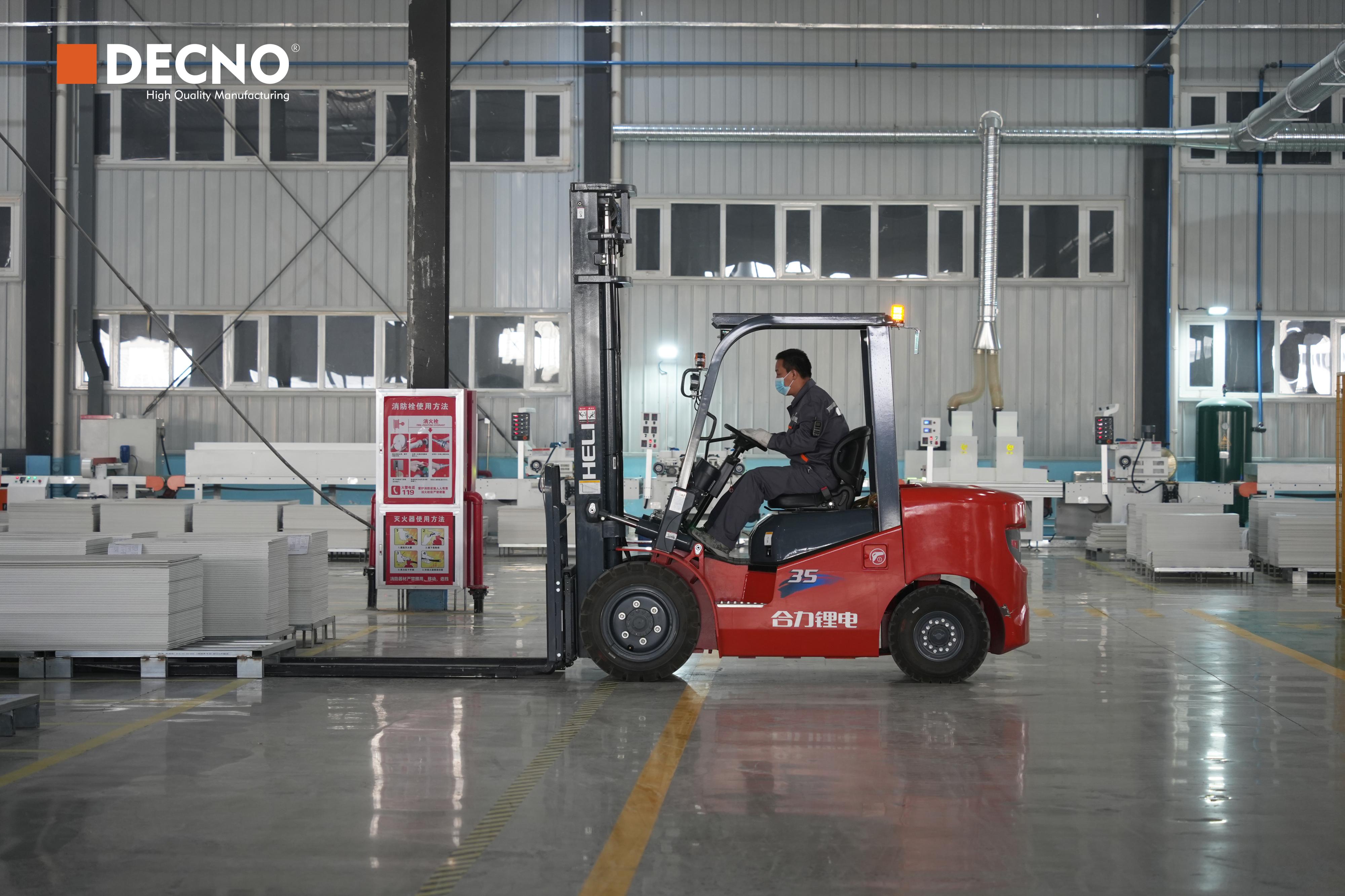 أرضيات DECNO SPC واللامينيت تحصل على شهادة A الفرنسية أرضيات DECNO SPC واللامينيت تحصل على شهادة A الفرنسية